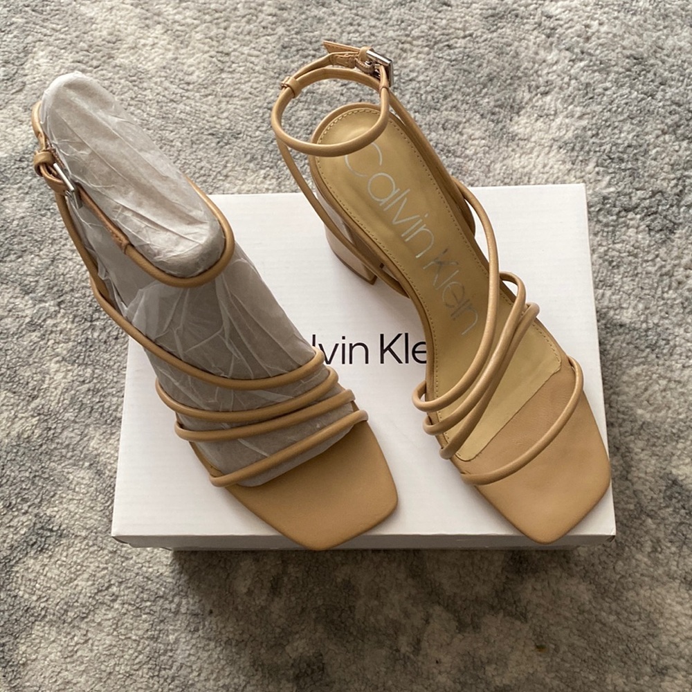 🤎 Calvin Klein Quen strappy sandals 👡 nude 👡 size 8 👡 lightly worn